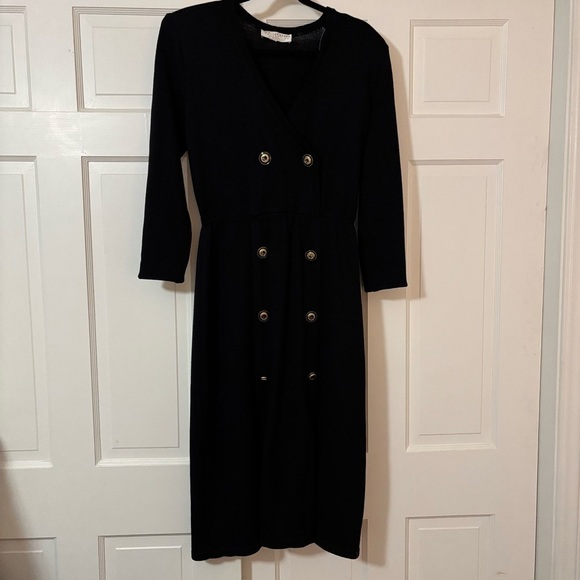 ST. JOHN BLACK DRESS IN EXCELLENT CONDITION - Picture 14 of 16